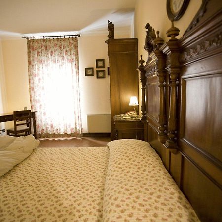 Carrobbio Bed&Breakfast Guest House เกรโมนา ภายนอก รูปภาพ