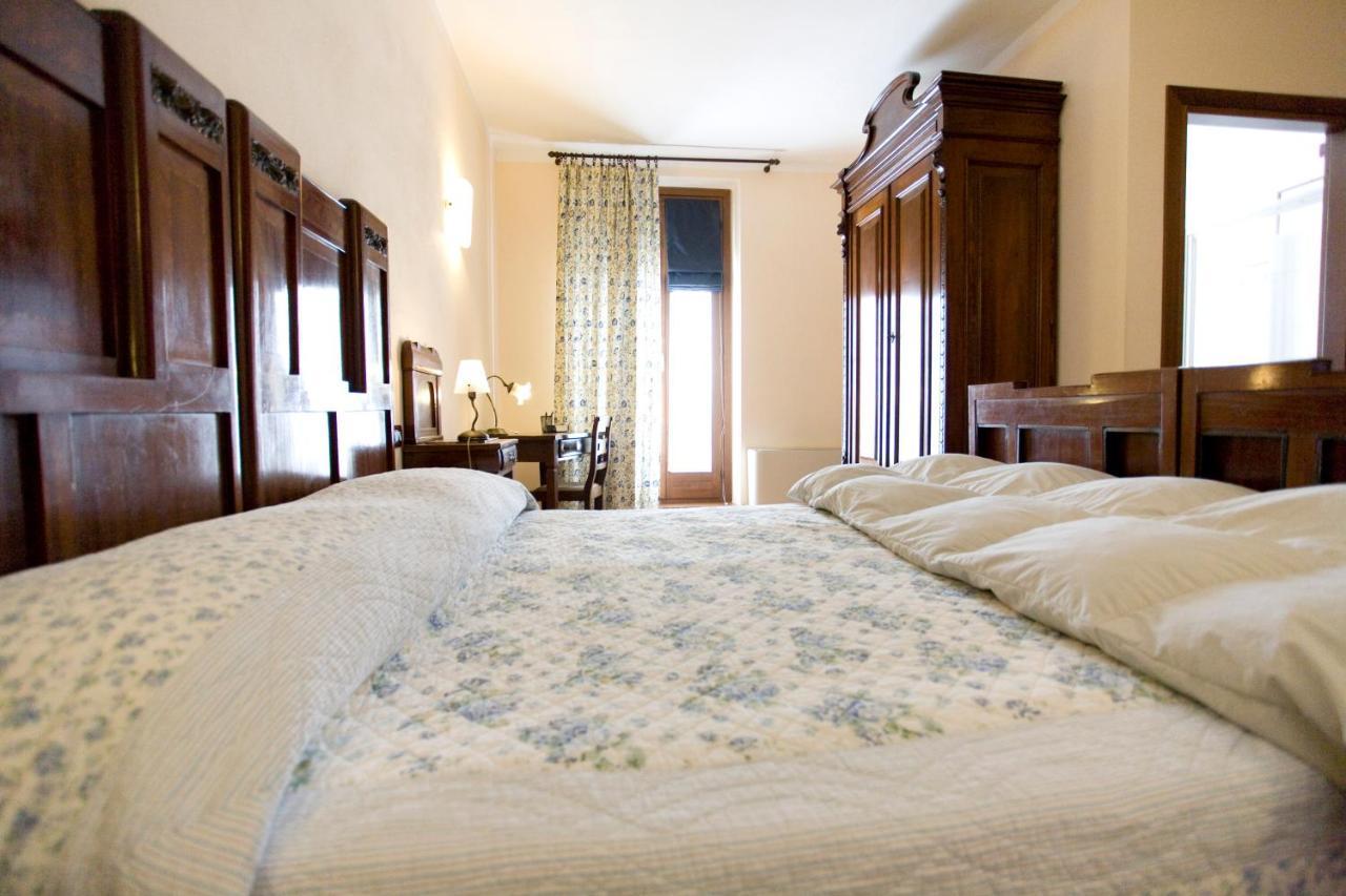 Carrobbio Bed&Breakfast Guest House เกรโมนา ภายนอก รูปภาพ